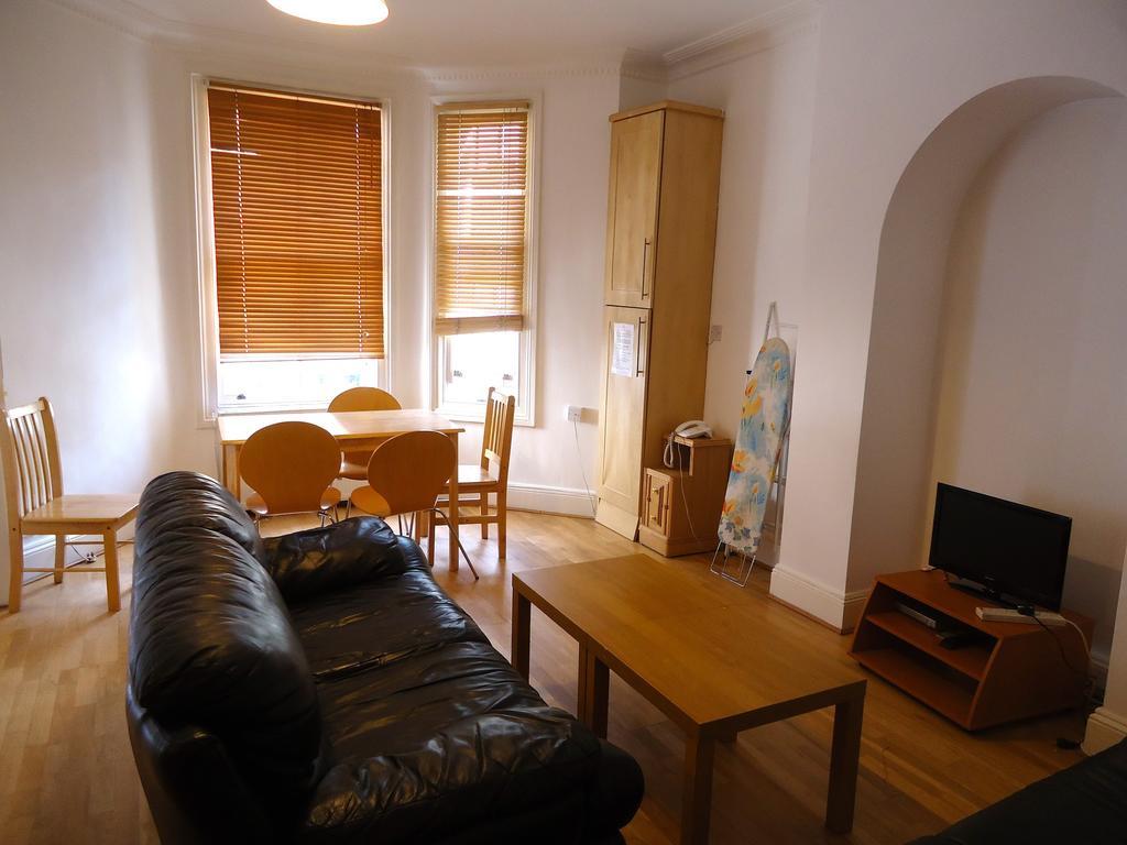 Appartamento Access Earls Court Londra Camera foto