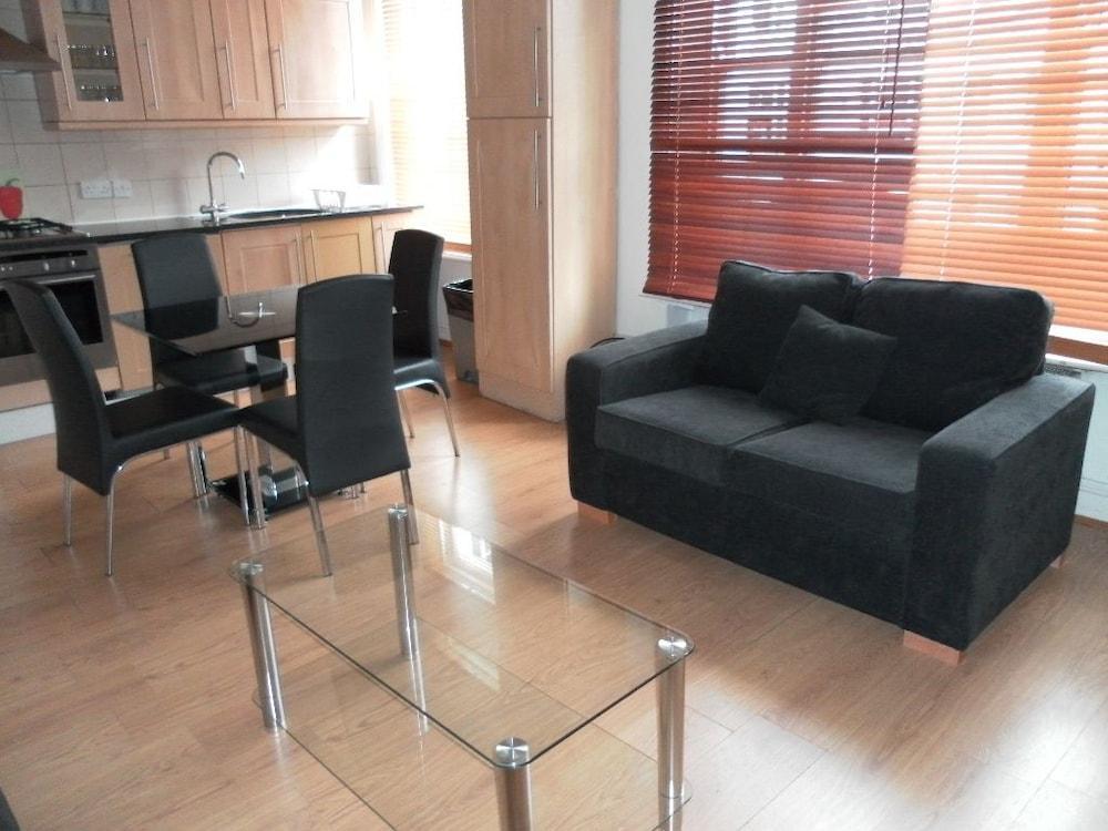 Appartamento Access Earls Court Londra Esterno foto